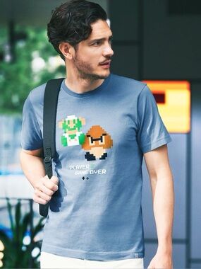 Uniqlo x Super Mario Bros. Player 2 Luigi Game Over Nintendo NES Blue L T-Shirt